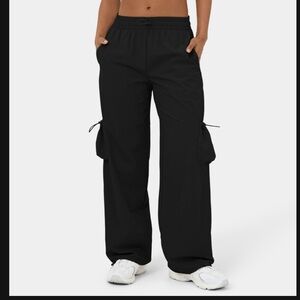 NWT Halara Cargo Pants